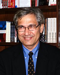 Orhan_Pamuk_2009_Shankbone