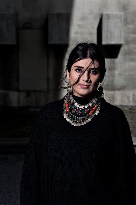 Bild på författaren Balsam Karam. Fotograf: Magnus Liam Karlsson 2017